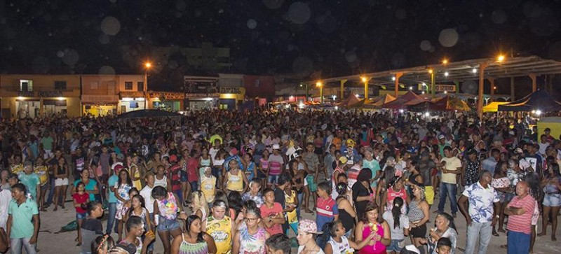 Praça lotada e muita alegria na última noite do Carnaval de Maracaçumé