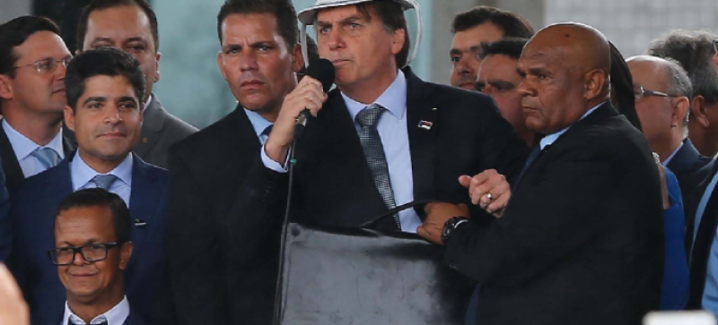 Bolsonaro exalta o Nordeste e diz que filha tem ‘sangue de cabra da peste’