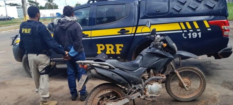 PRF prende motociclista com documento falso na BR-316 no MA