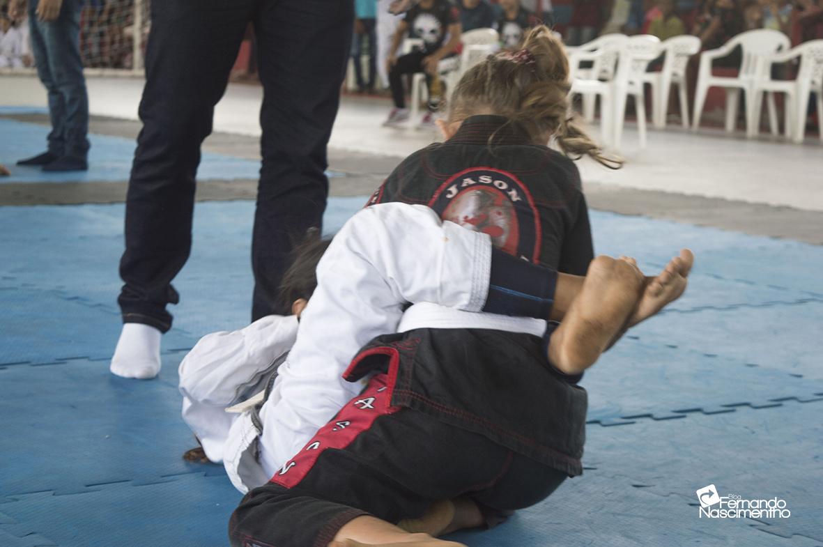 Open Gurupi de Jiu-Jitsu reúne atletas numa disputa de técnica e força