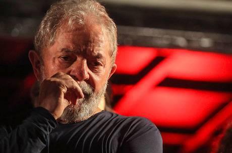 Juiz Sérgio Moro decreta prisão do ex-presidente Lula