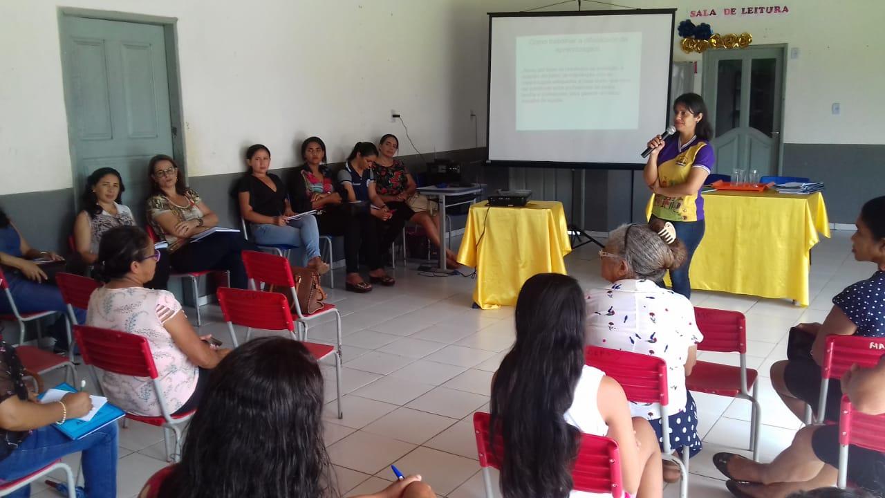 Semana de Formação amplia conhecimento dos professores amapaenses