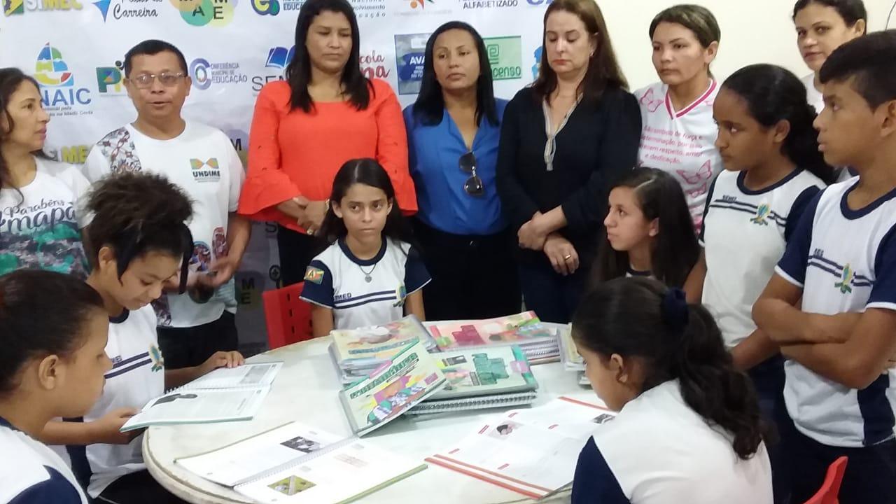 Tate do Ademar participa de entrega dos kits didáticos aos alunos amapaenses