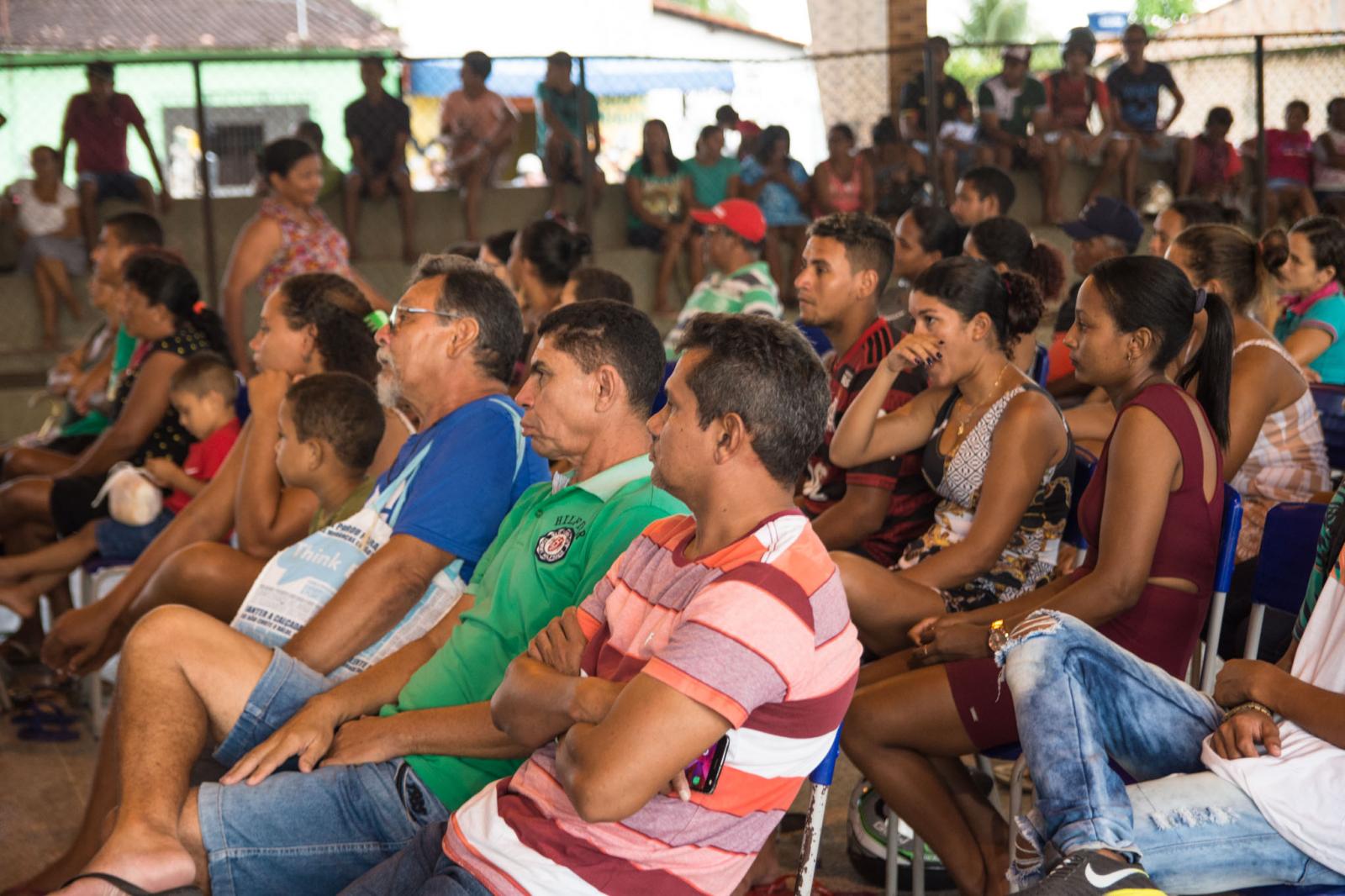 Chico Velho anuncia construção do estádio e campeonato municipal de futebol