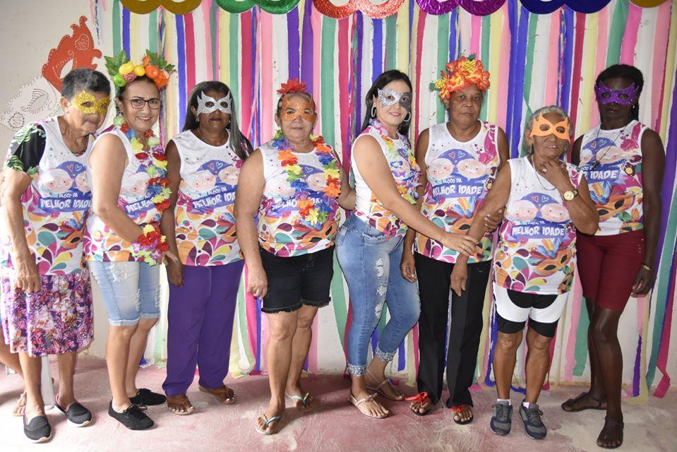Carnaval da Melhor Idade é sinônimo de entusiasmo para os idosos juncoenses