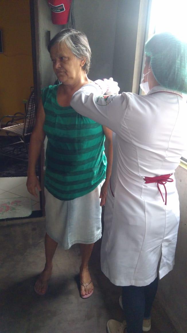 Atendimento em casa garante vacinação de idosos contra H1N1 em Boa Vista do Gurupi