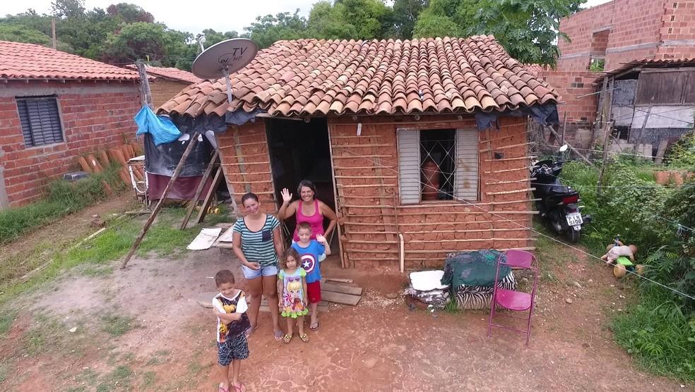 Com mais de 380 mil, Maranhão é o segundo do país em número de casas de taipa, diz IBGE